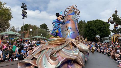 Be Enthralled by the Magic Happens Parade